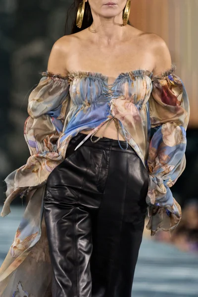 Look 224